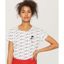 T-shirt z nadrukiem - Wielobarwn. Szare t-shirty i topy dla dziewczynek Reserved, z nadrukiem. Za 24.99 zł.