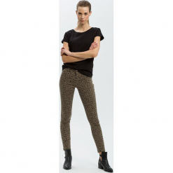 Dżinsy "Alan" - Skinny fit - w kolorze brązowym. Brązowe jeansy damskie Cross Jeans. W wyprzedaży za 127.95 zł.