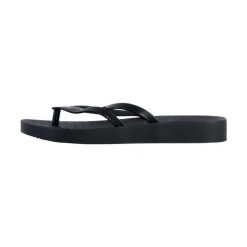 Kapcie Ipanema damskie. Czarne kapcie damskie Ipanema, bez wzorów, z materiału. Za 317.99 zł.
