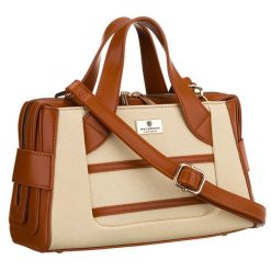 Elegancka torebka damska w kolorach ecru i brązowym wykonana z materiału syntetycznego - Peterson. Brązowe torebki do ręki damskie Peterson, bez wzorów, z syntetyku, eleganckie, bez dodatków. Za 166.99 zł.