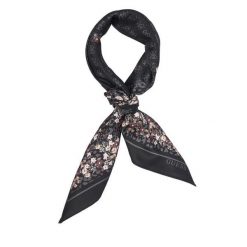 Apaszka Guess. Czarne szaliki i chusty damskie Guess, z aplikacjami. Za 154.99 zł.