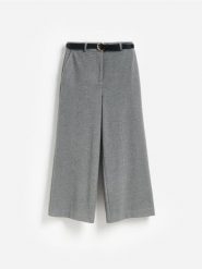 Spodnie culotte z dodatkiem wiskozy - jasnoszary. Szare spodnie materiałowe damskie Reserved, bez wzorów, z tkaniny. Za 149.99 zł.