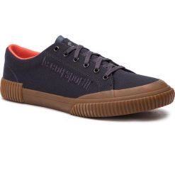 Tenisówki LE COQ SPORTIF - Dune Army 1910538 Ebony/Orange. Niebieskie półbuty na co dzień męskie le coq sportif, bez wzorów, z gumy, bez zapięcia. W wyprzedaży za 209.00 zł.