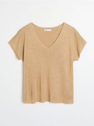 Bluzka z domieszką wiskozy - beżowy. Brązowe bluzki damskie Sinsay, l, bez wzorów, z wiskozy, bez kołnierzyka, bez ramiączek. Za 39.99 zł.