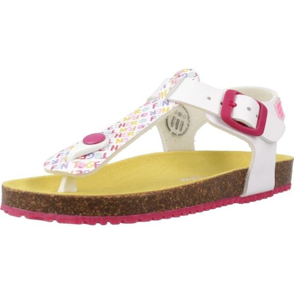 Sandały AGATHA RUIZ DE LA PRADA 242944A Biały. Białe sandały damskie Agatha Ruiz de la Prada, bez wzorów, z syntetyku, bez obcasa, bez zapięcia. Za 113.99 zł.