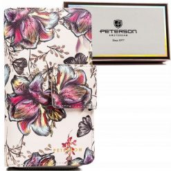 Portfel w kwiaty Peterson PTN 76116-F8 fioletowy. Fioletowe portfele damskie Peterson, bez wzorów, ze skóry ekologicznej, bez dodatków. Za 68.99 zł.