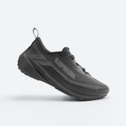 Buty do biegania męskie Kiprun Cushion 500 WR. Czarne buty sportowe męskie KIPRUN, bez zapięcia, do biegania. Za 329.99 zł.