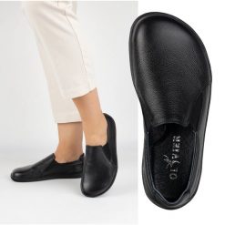 Olivier Barefoot Damskie minimalistyczne wsuwane 1308POL czarne. Czarne półbuty damskie bez wzorów, ze skóry, bez obcasa, bez zapięcia. Za 453.66 zł.
