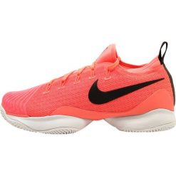 Nike Performance MEN AIR ZOOM ULTRA REACT HC Obuwie do tenisa Outdoor lava glow/black/white. Buty sportowe męskie marki Nike Performance. W wyprzedaży za 377.40 zł.