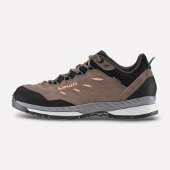 Buty podejściowe damskie Lowa Delago GTX W wodoodporne. Brązowe obuwie sportowe damskie Lowa, bez wzorów, z gore-texu, trekkingowe. Za 799.99 zł.