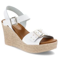 Sandały damskie Armodo, na koturnie skórzane boho z klamrą i na sprzączkę, białe, 1906-109. Białe sandały damskie Armodo, bez wzorów, bez obcasa, na koturnie, bez zapięcia. Za 209.00 zł.