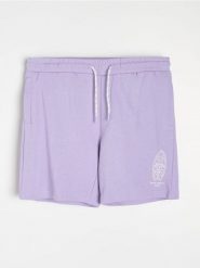 Szorty dresowe - fioletowy. Fioletowe szorty męskie Sinsay, l, bez wzorów, z dresówki. Za 49.99 zł.