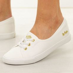 Białe tenisówki damskie Lee Cooper 4043. Białe baleriny damskie Lee Cooper, na lato, bez wzorów, z jeansu, eleganckie, bez obcasa. Za 159.00 zł.