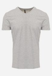 Jasnoszara Koszulka T-shirt z Bawełny z Dekoltem w Serek Rionisse. Szare t-shirty męskie Born2be, l, bez wzorów, z bawełny, biznesowe, bez kołnierzyka. Za 39.99 zł.