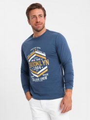 Longsleeve męski z nadrukiem w stylu collegowym - niebieski V2 - Rozmiar: L. Niebieskie bluzki z długim rękawem męskie Ombre Clothing, l, bez wzorów, bez kołnierzyka. W wyprzedaży za 39.99 zł.
