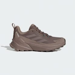 Buty Terrex Trailmaker 2.0 GORE-TEX Hiking. Brązowe obuwie sportowe damskie Adidas, bez wzorów, z gore-texu, wspinaczkowe. Za 529.00 zł.