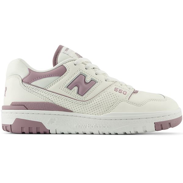 Buty damskie New Balance BBW550AK – beżowe. Brązowe obuwie sportowe damskie New Balance, bez wzorów, ze skóry. Za 299.99 zł.