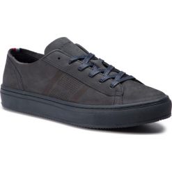 Sneakersy TOMMY HILFIGER - Corporate Perf Nubuck Sneaker FM0FM02033 Midnight 403. Czarne półbuty na co dzień męskie Tommy Hilfiger, z materiału, eleganckie, bez zapięcia. W wyprzedaży za 339.00 zł.