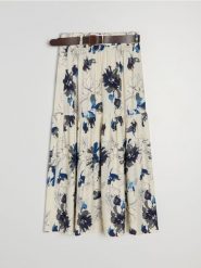 Wiskozowa spódnica midi w kwiatowy wzór z paskiem - wielobarwny. Spódnice damskie Sinsay, l, bez wzorów, z wiskozy, midi. Za 59.99 zł.