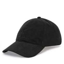 Czapka z daszkiem Calvin Klein. Czarne czapki i kapelusze damskie Calvin Klein, bez wzorów. Za 209.99 zł.