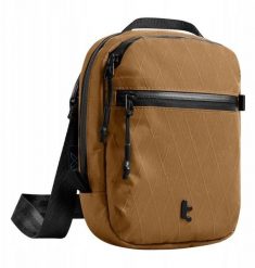 Tomtoc Torba podróżna Tomtoc Aviator-T37 z paskiem na ramię X-Pac (brązowy). Brązowe torby na ramię męskie Tomtoc, bez wzorów, na ramię. Za 185.07 zł.