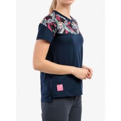 Koszulka rowerowa damska Sensor Helium Jersey SS. Czerwone koszulki sportowe damskie Sensor, bez wzorów, z jersey, bez kołnierzyka, bez ramiączek, rowerowe. Za 177.99 zł.