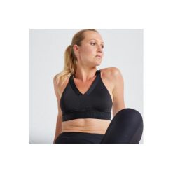 Stanik fitness kardio 500. Czarne obuwie sportowe damskie DOMYOS, bez wzorów, z elastanu, na fitness i siłownię. Za 59.99 zł.