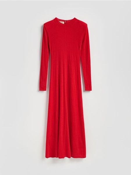 Wełniana sukienka - czerwony. Czerwone sukienki damskie Reserved, l, bez wzorów, z dzianiny, bez kołnierzyka, bez ramiączek, maxi, rozkloszowane. Za 299.99 zł.