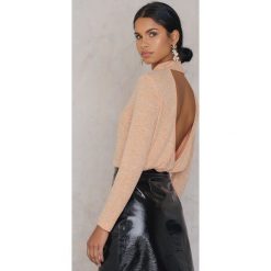 NA-KD Sweter z odkrytymi plecami - Orange. Swetry damskie marki NA-KD. W wyprzedaży za 48.58 zł.