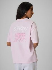 4F T-shirt loose z nadrukiem damski - różowy M. Czerwone t-shirty damskie 4f, m, bez wzorów, z bawełny, klasyczne, bez kołnierzyka. Za 59.99 zł.