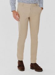 PAKO LORENTE – Gładkie spodnie męskie w kolorze beżowym. Brązowe spodnie materiałowe męskie Pako Lorente, l, bez wzorów, z bawełny, casualowe. Za 99.99 zł.