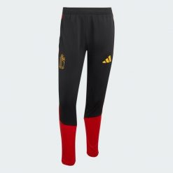 Spodnie treningowe Belgia 26 Tiro. Czarne spodnie sportowe męskie Adidas, s, bez wzorów, z materiału, do piłki nożnej. Za 279.00 zł.