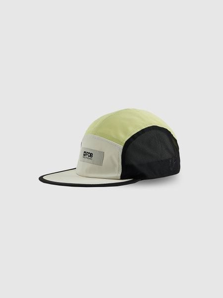 4F Czapka z daszkiem strapback uniseks - multikolor XS/S (56cm). Brązowe czapki i kapelusze damskie 4f, bez wzorów, klasyczne. Za 59.99 zł.