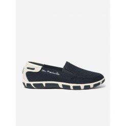 Buty sportowe damskie TBS Slip-on. Niebieskie obuwie sportowe damskie TBS, bez wzorów, sportowe, bez zapięcia. Za 399.00 zł.