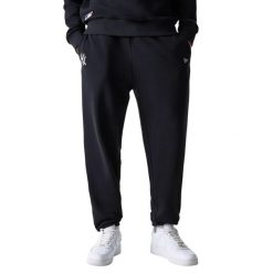 Spodnie dresowe New York Yankees Nos MLB Le Midi FT. Szare spodnie sportowe męskie New Era, m, bez wzorów, z bawełny, na fitness i siłownię. Za 249.35 zł.