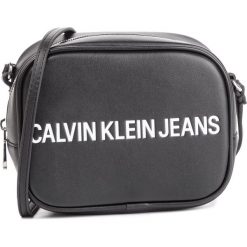 Torebka CALVIN KLEIN JEANS - Sculpted Logo Camera Bag K60K605247 001. Listonoszki damskie marki Calvin Klein Jeans. Za 269.00 zł.