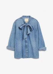 Bluzka jeansowa z czystej bawełny. Niebieskie bluzki damskie bonprix, bez wzorów, z bawełny, bez kołnierzyka, bez ramiączek. Za 134.99 zł.