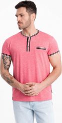 Ombre T-shirt męski henley z ozdobnymi ściągaczami - czerwony V1 OM-TSCT-0175 M. Czerwone t-shirty męskie Ombre, m, bez wzorów, bez kołnierzyka. Za 39.99 zł.