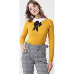 Żółty Sweter Nola. Żółte swetry damskie Born2be, na jesień, l, bez wzorów, bez kołnierzyka, bez ramiączek, bez kaptura. Za 69.99 zł.