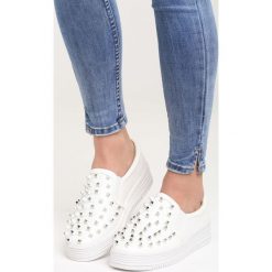 Białe Slip On Power Rock. Trampki i tenisówki damskie marki bonprix. Za 89.99 zł.
