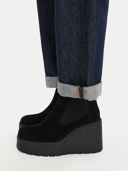 Badura Botki C-JANE-HY60195-7 Czarny. Czarne botki damskie Badura, ze skóry, bez obcasa, na koturnie, bez zapięcia. Za 279.99 zł.