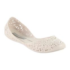 Baleriny w kolorze perłowym. Baleriny dziewczęce Melissa. W wyprzedaży za 149.95 zł.