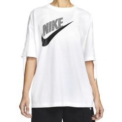 Koszulka Kobieta Nike Sportswear biały. Białe t-shirty damskie Nike, bez wzorów, sportowe, bez kołnierzyka. Za 144.65 zł.