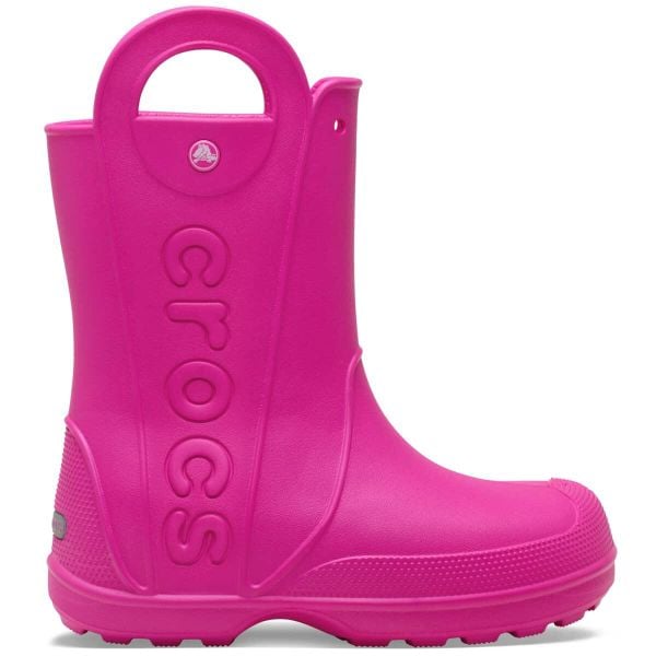 Crocs Buty przeciwdeszczowe Handle It. Czerwone obuwie sportowe damskie Crocs, bez wzorów, żeglarskie. W wyprzedaży za 217.49 zł.