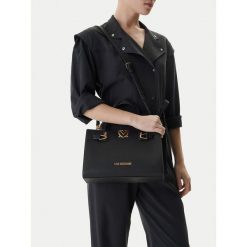 Torebka LOVE MOSCHINO. Brązowe torebki do ręki damskie Love Moschino, bez wzorów, klasyczne, bez dodatków. Za 879.99 zł.