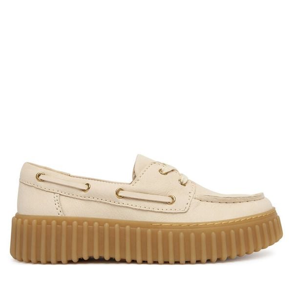 Półbuty Clarks. Białe półbuty damskie Clarks, bez wzorów, bez obcasa, na płaskiej podeszwie, bez zapięcia. Za 377.99 zł.