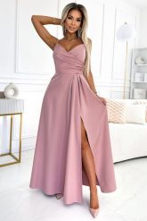 Długa sukienka na wesele rozkloszowana na ramiączkach pudrowy róż. Czerwone sukienki damskie Sukienki.shop, na studniówkę, m, bez wzorów, wizytowe, bez kołnierzyka, bez ramiączek, maxi, rozkloszowane. Za 349.00 zł.