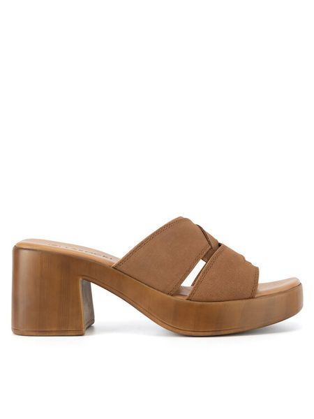 Lasocki Klapki WI16-MIKS-01 Brązowy. Brązowe klapki damskie Lasocki, bez wzorów, ze skóry, bez obcasa. Za 169.99 zł.