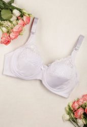 Biały Klasyczny Biustonosz z Subtelną Koronką Femnia. Białe biustonosze Born2be, bez wzorów, z koronki. Za 29.99 zł.