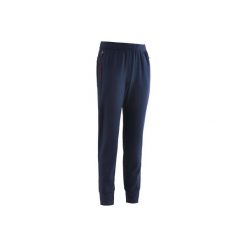 Spodnie S900 Gym. Spodnie materiałowe dla chłopców marki DOMYOS. Za 64.99 zł.